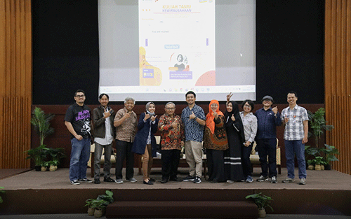 Menggugah Jiwa Kewirausahaan Mahasiswa Itenas dalam Kuliah Tamu Bersama Ahli dan Alumni