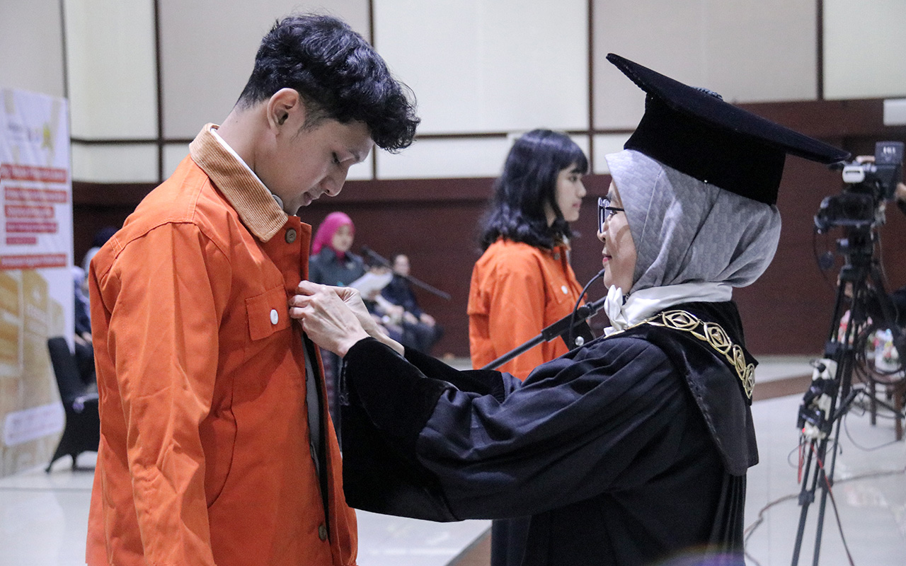 Pelantikan Mahasiswa Baru Itenas 2025/2026: Dari Prosesi Sidang Senat hingga Inspirasi dari Miss Supranational