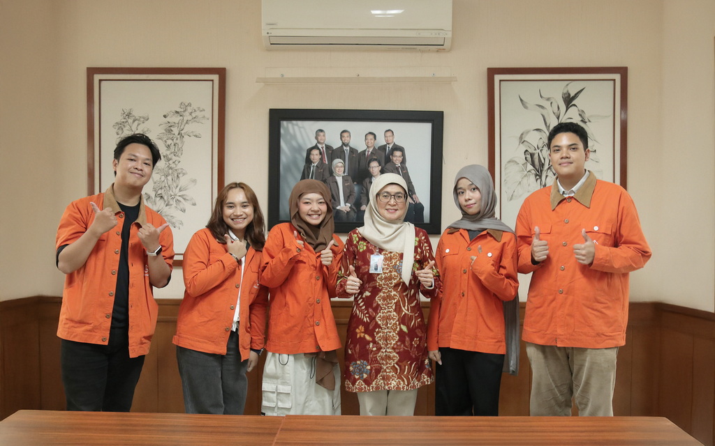 Berita Itenas Holds Send-off Ceremony for Student Exchange to Ostfalia University Germany and Can Tho University Vietnam