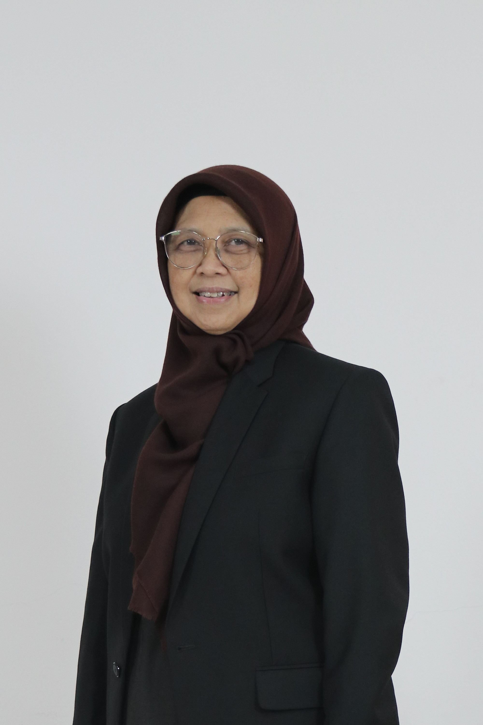 Staf Institut Teknologi Nasional Bandung Program Studi  - Ir.                  UTAMI M.T.