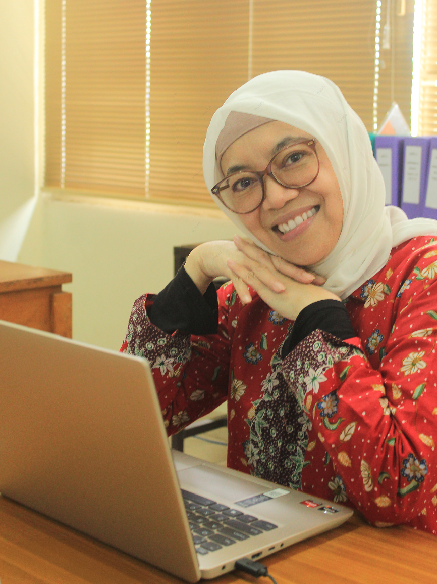 Staf Institut Teknologi Nasional Bandung Program Studi  - Ir.                  RACHMAWATI SUGIHHARTATI DJ M.Env.Stud., Ph.D.